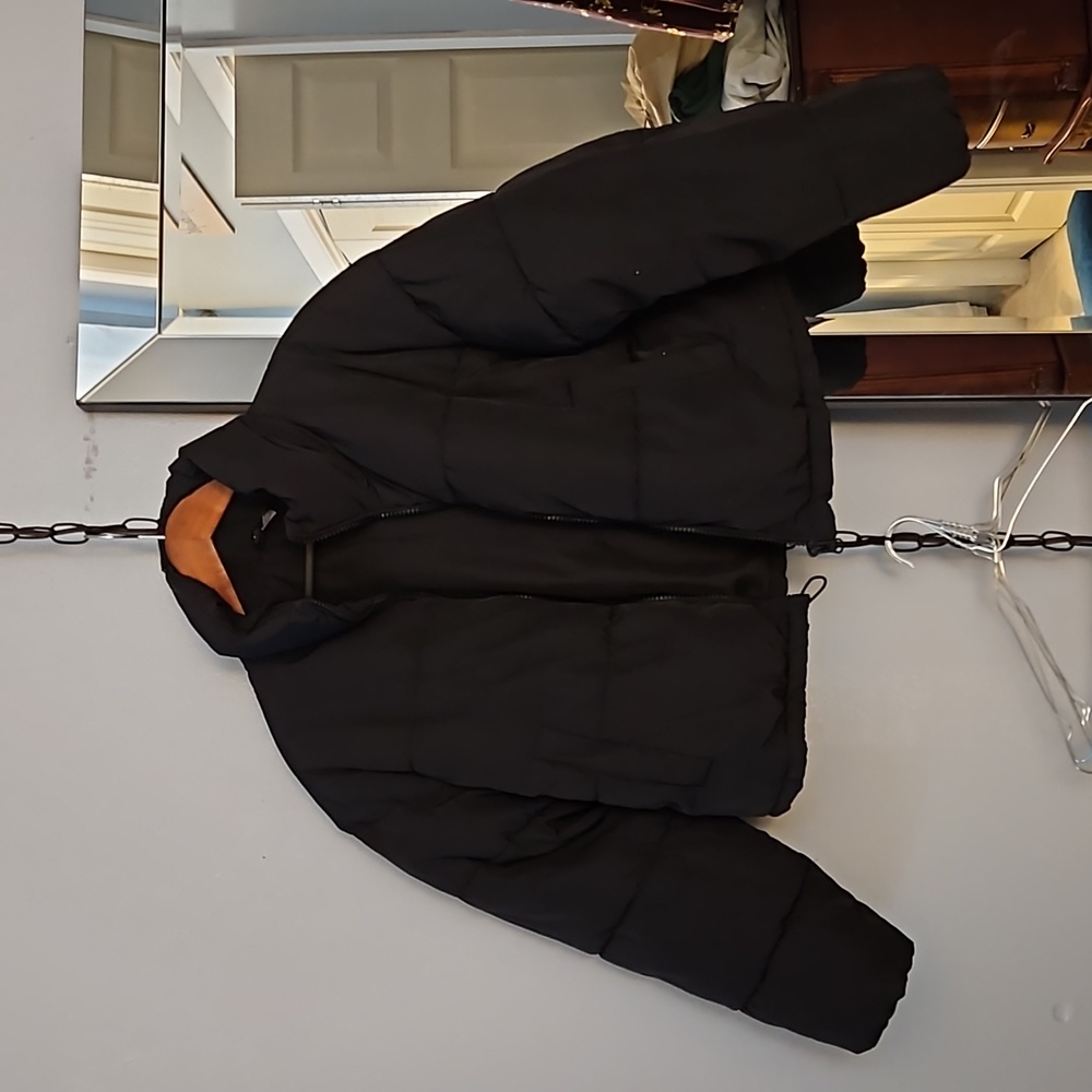 H&M cropped puffer jacket